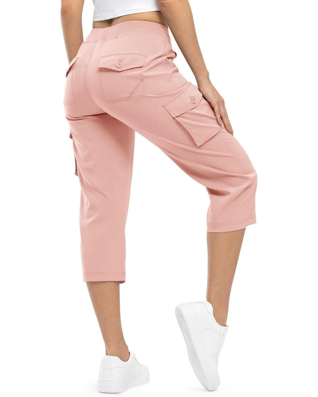 Pantalón cargo capri con bolsillos laterales y cintura ajustable