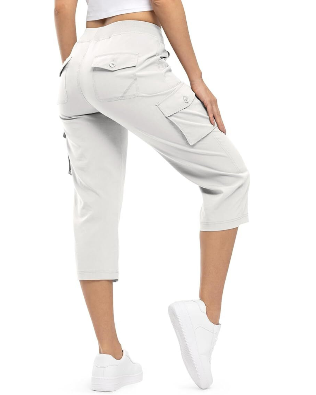 Pantalón cargo capri con bolsillos laterales y cintura ajustable