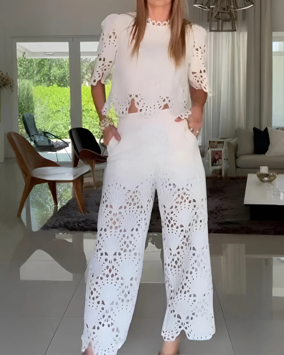 Conjunto de dos piezas con camisa de manga corta y pantalones anchos para mujer