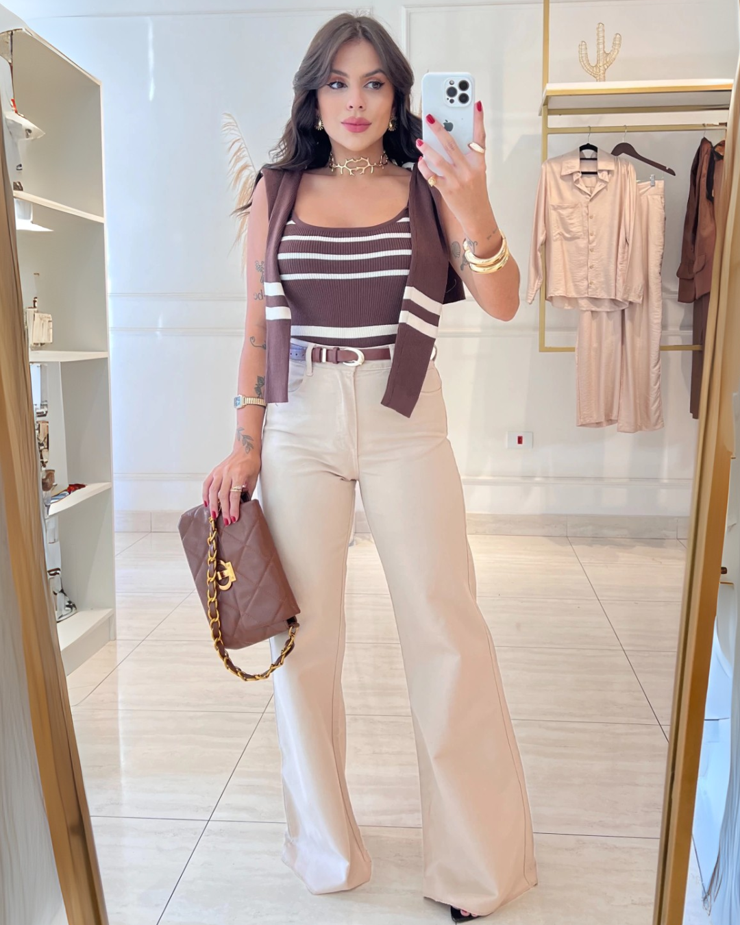 Pantalón de Pierna Ancha y Silueta Fluida para Mujer