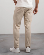 Pantalón de Corte Recto con Tejido Elástico para un Ajuste Cómodo y Elegante