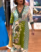 Vestido con escote en V abertura y estampado vintage®