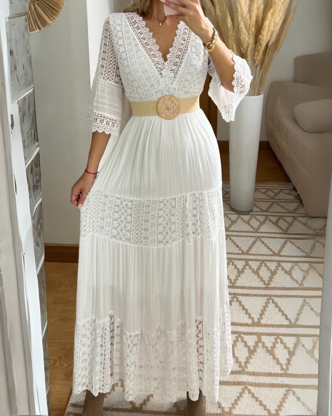 Vestido Largo de Encaje Blanco con Manga Acampanada y Diseño Romántico®