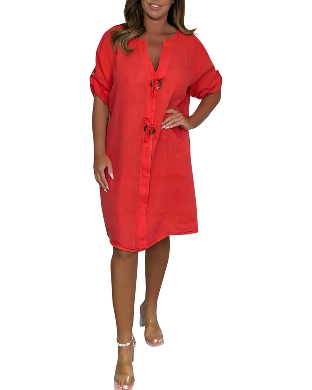 Vestido de lino con mangas largas y elegantes botones