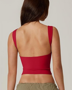 Top corto sin mangas con espalda abierta