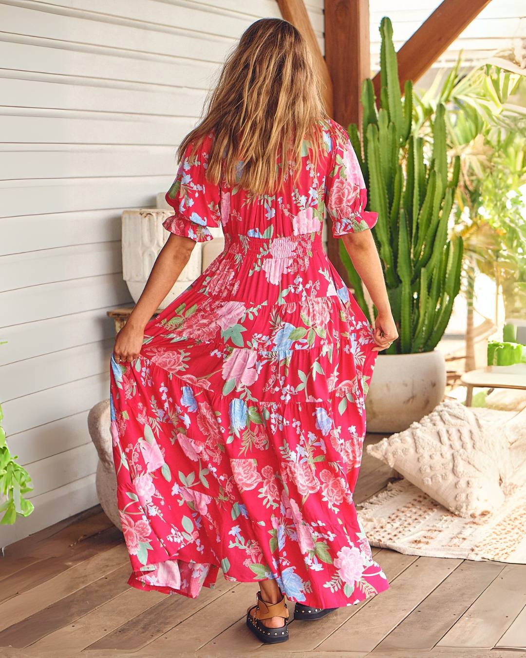 Vestido Largo con Escote en V y Mangas Elásticas