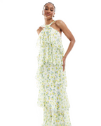 Vestido Largo Escalonado con Cuello Halter y Detalle de Flor