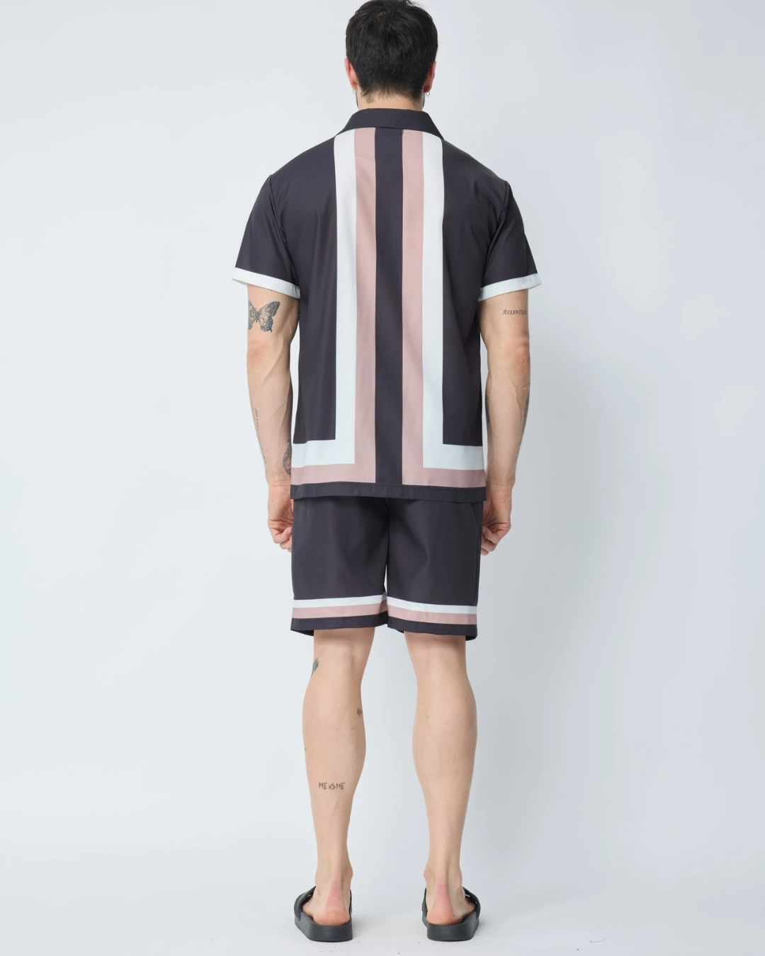 Conjunto de camisa y short para hombre