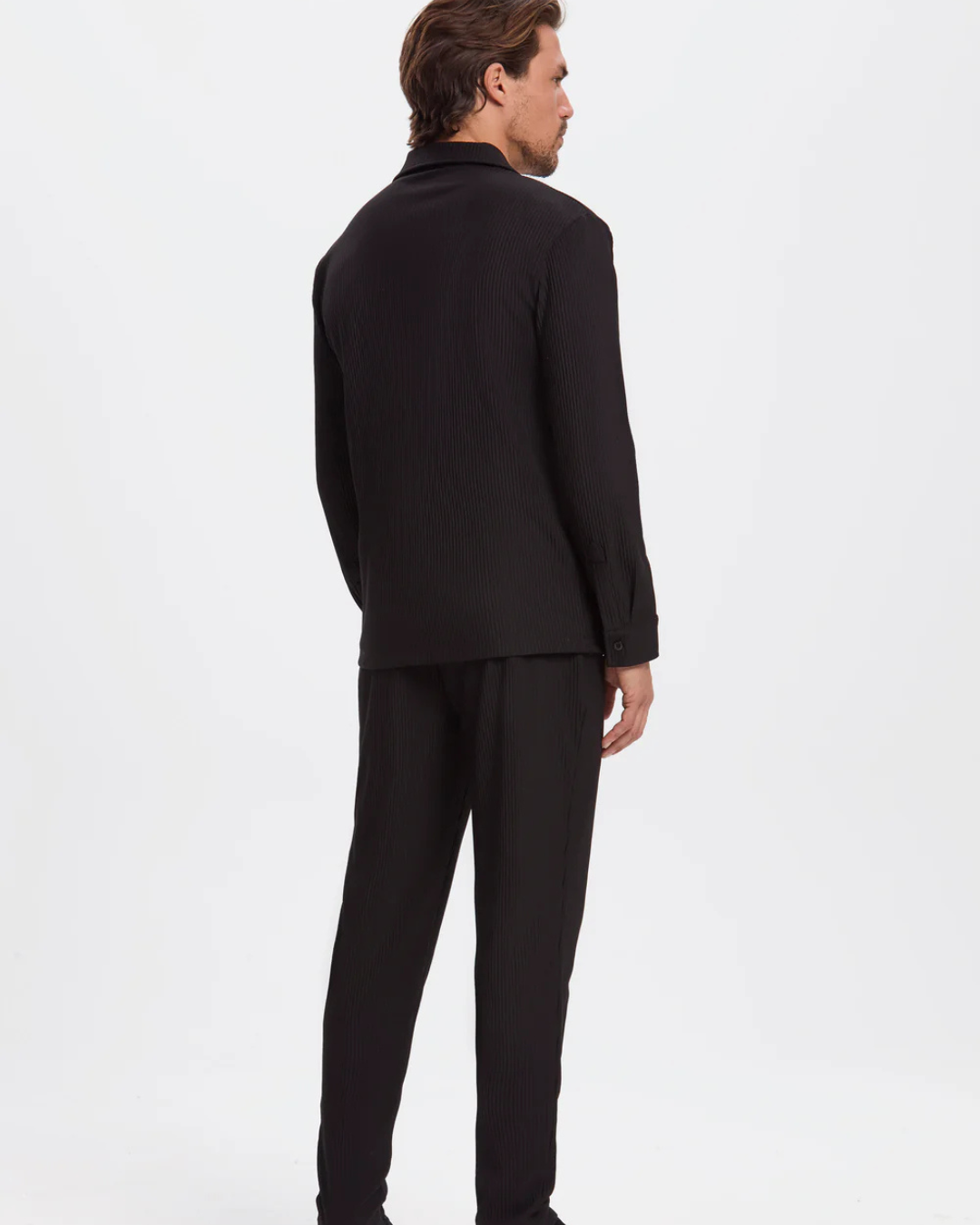 Conjunto Masculino con Camisa y Pantalón Slim en Tejido Plisado