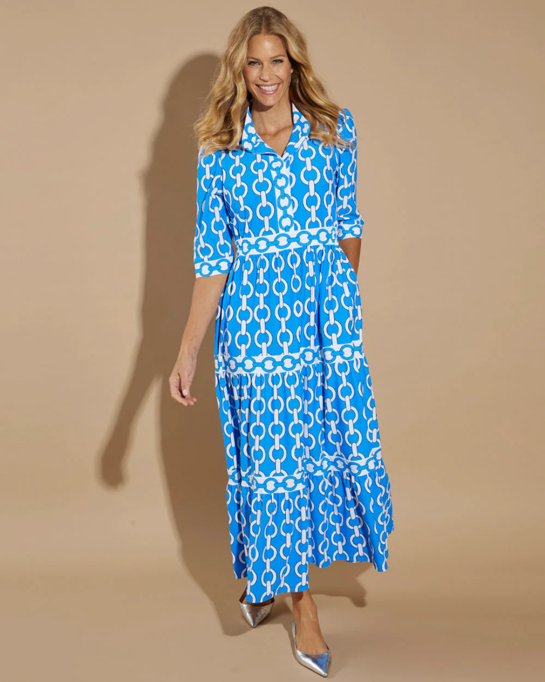 Vestido largo con mangas cortas y estampado de cadenas®