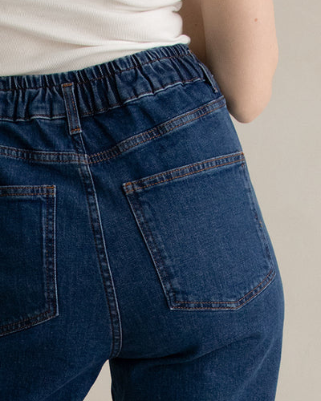 Pantalón Mom Fit con Cintura Elástica y Dobladillo Enrollado para Mujer