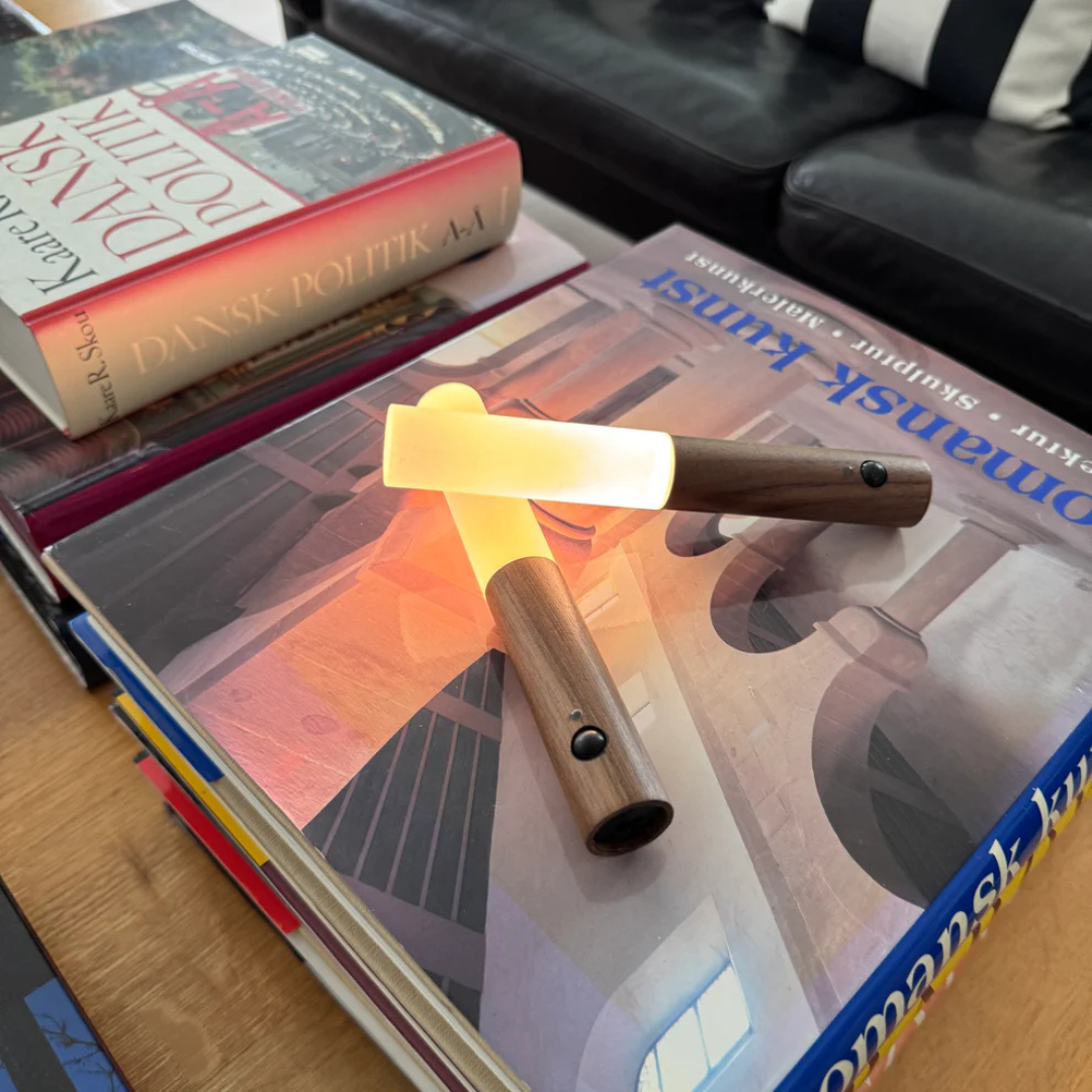 Lámpara de pared en madera