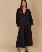 Vestido  de Manga Larga que Redefine la Elegancia