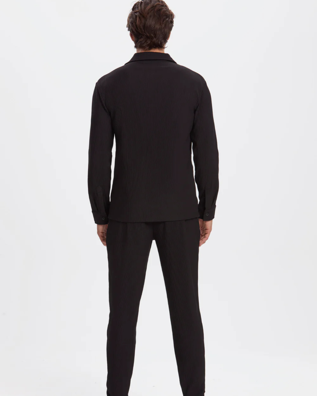 Conjunto Masculino con Camisa y Pantalón Slim en Tejido Plisado