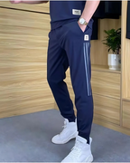 Conjunto de camiseta de manga corta y pantalón muy elástico