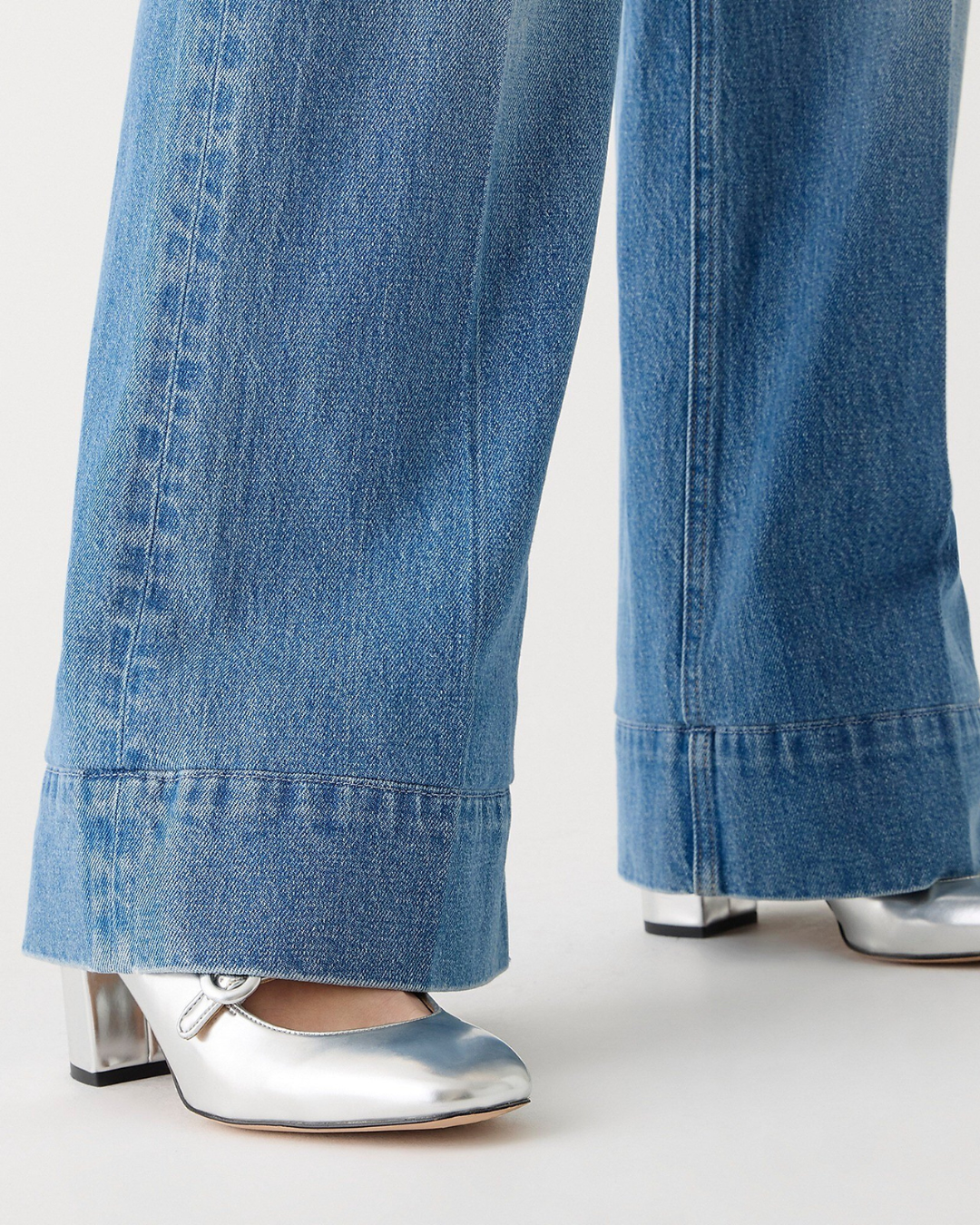 Pantalón de Cintura Alta y Corte Ancho con Control del Vientre®