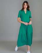 Vestido largo con cuello camisero y estilo holgado