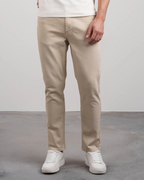 Pantalón de Corte Recto con Tejido Elástico para un Ajuste Cómodo y Elegante